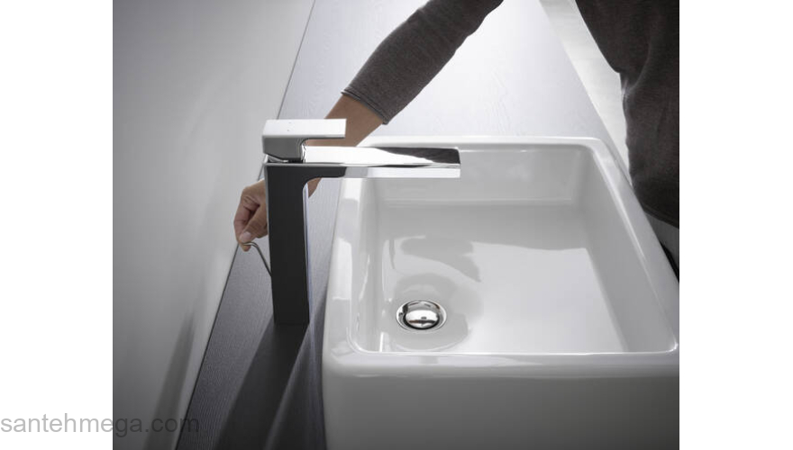 Смеситель для раковины 230, со сливной гарнитурой Vernis Shape Hansgrohe 71590000, хром. Фото
